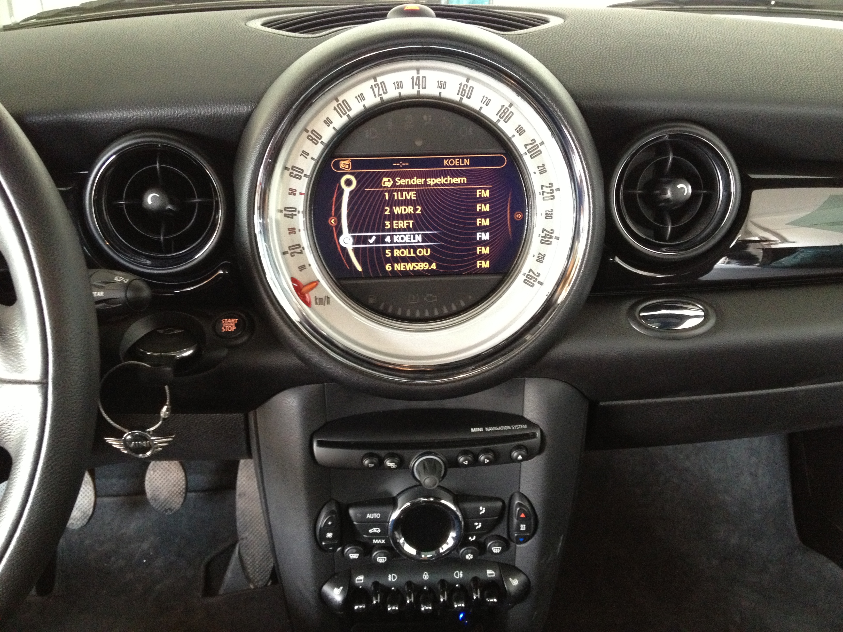Mini Clubmann R55 Carhifi Einbau von SEK Carhifi in Brühl zwischen Köln und Bonn